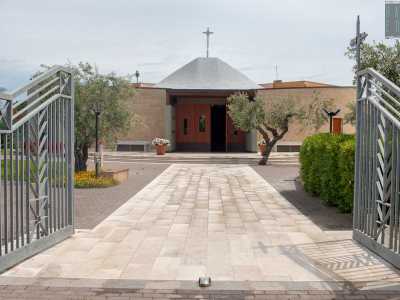 Da queste parti sono anche situate una chiesetta dedicata alla Madonna di Lourdes...